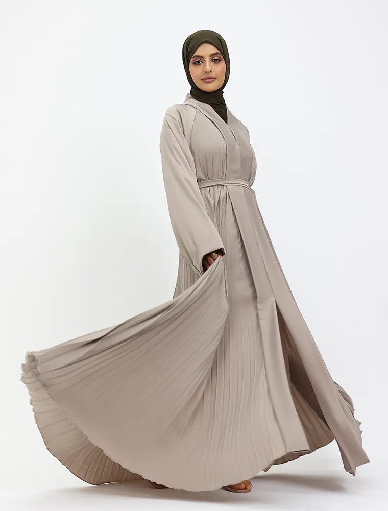 Stone Pleated Silhouette Abaya