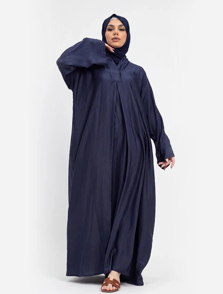 Navy Liyana Abaya